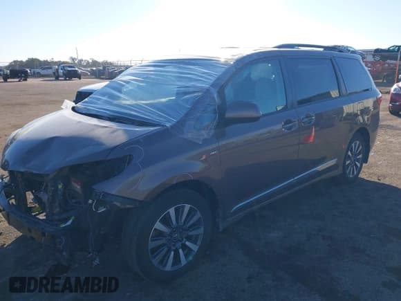 ✅ 2020 Toyota Sienna LE • VIN: 5TDJZ3DC7LS238865 • Lot: 43608509. Listed on IAAI with 120,639 mi. Free auction sales archive from the USA and detailed vehicle history report at DreamBid. Image 2.