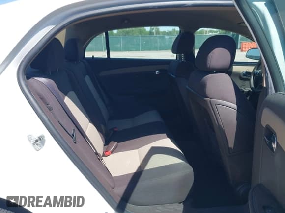 ✅ 2009 Chevrolet Malibu 1FL • VIN: 1G1ZG57K394268854 • Lot: 42277445. Listed on IAAI with 110,311 mi. Free auction sales archive from the USA and detailed vehicle history report at DreamBid. Image 8.