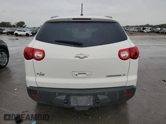 ✅ 2011 Chevrolet Traverse 1LT • VIN: 1GNKRGED7BJ395060 • Lot: 89890195. Wystawiony na Copart z przebiegiem 219 950 mil. Bezpłatny archiwum sprzedaży aukcyjnych z USA i szczegółowy raport historii pojazdu na DreamBid. Zdjęcie 6.
