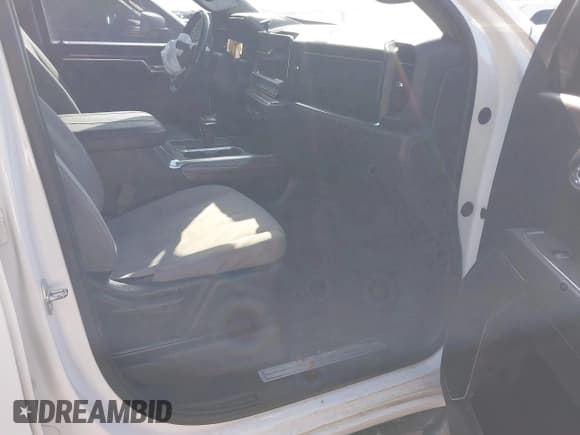 ✅ 2023 Chevrolet Silverado 1500 LT • VIN: 1GCUDDED2PZ252296 • Lot: 42810332. Listed on IAAI with 124,854 mi. Free auction sales archive from the USA and detailed vehicle history report at DreamBid. Image 5.