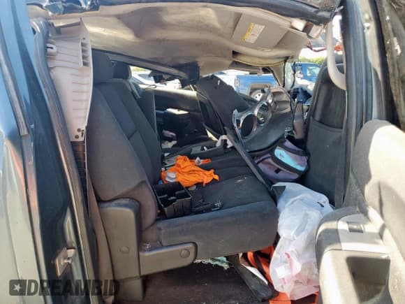 ✅ 2007 Chevrolet Silverado 2500HD 1LT • VIN: 1GCHK23687F560820 • Lot: 68724555. Wystawiony na Copart z przebiegiem Nie podano. Bezpłatny archiwum sprzedaży aukcyjnych z USA i szczegółowy raport historii pojazdu na DreamBid. Zdjęcie 10.