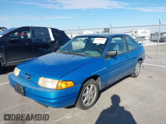 ✅ 1994 Ford Escort • VIN: 1FARP11J8RW336480 • Lot: 43582187. Listed on IAAI with 186,253 mi. Free auction sales archive from the USA and detailed vehicle history report at DreamBid. Image 6.