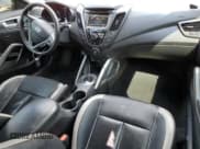 ✅ 2013 Hyundai Veloster Turbo • VIN: KMHTC6AE4DU156618 • Lot: 74522134. Wystawiony na Copart z przebiegiem 149 026 mil. Bezpłatny archiwum sprzedaży aukcyjnych z USA i szczegółowy raport historii pojazdu na DreamBid. Zdjęcie 8.