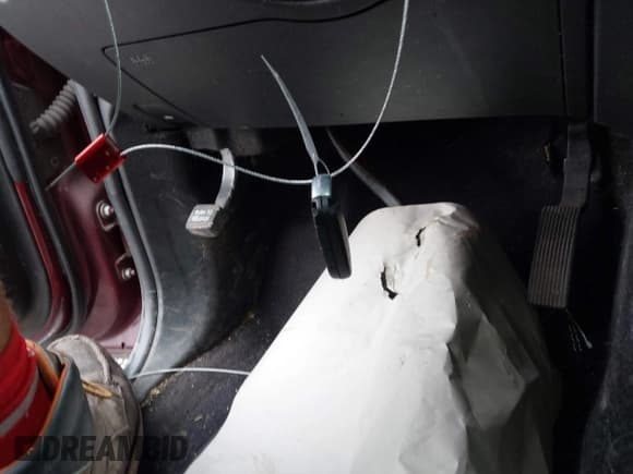 ✅ 2017 Jeep Grand Cherokee Altitude • VIN: 1C4RJFAGXHC688571 • Lot: 42689557. Listed on IAAI with 145,121 mi. Free auction sales archive from the USA and detailed vehicle history report at DreamBid. Image 11.