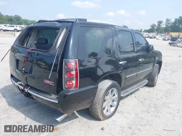 ✅ 2013 GMC Yukon Denali • VIN: 1GKS1EEF6DR190618 • Лот: 42391545. Опубликован ранее на IAAI с пробегом 249 701 миль. Бесплатный доступ к архиву аукционных продаж из США и подробный отчёт об истории автомобиля на DreamBid. Изображение 4.