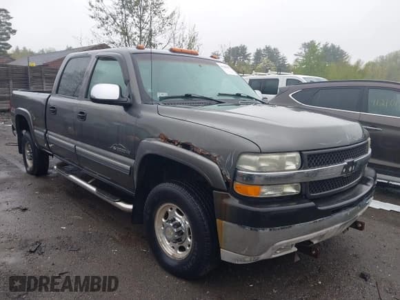 ✅ 2001 Chevrolet Silverado 2500HD LS • VIN: 1GCHK23U21F199851 • Лот: 42180073. Опубликован ранее на IAAI с пробегом 80 168 миль. Бесплатный доступ к архиву аукционных продаж из США и подробный отчёт об истории автомобиля на DreamBid. Изображение 1.