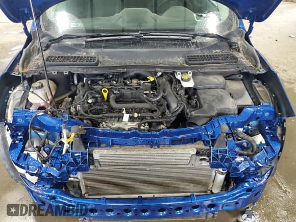 ✅ 2019 Ford Escape SE • VIN: 1FMCU9GD9KUA09270 • Lot: 68672485. Wystawiony na Copart z przebiegiem 43 856 mil. Bezpłatny archiwum sprzedaży aukcyjnych z USA i szczegółowy raport historii pojazdu na DreamBid. Zdjęcie 12.