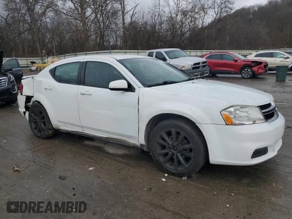 ✅ 2012 Dodge Avenger SXT • VIN: 1C3CDZCB9CN290270 • Lot: 81941064. Wystawiony na Copart z przebiegiem 204 296 mil. Bezpłatny archiwum sprzedaży aukcyjnych z USA i szczegółowy raport historii pojazdu na DreamBid. Zdjęcie 4.
