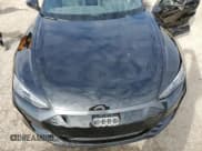 ✅ 2023 Audi e-tron GT Premium Plus • VIN: WAUFJBFWXP7003131 • Lot: 38763864. Wystawiony na Copart z przebiegiem 16 636 mil. Bezpłatny archiwum sprzedaży aukcyjnych z USA i szczegółowy raport historii pojazdu na DreamBid. Zdjęcie 11.