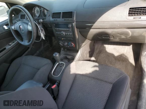 ✅ 2008 Pontiac G5 • VIN: 1G2AL18F887141738 • Lot: 57113075. Wystawiony na Copart z przebiegiem 82 759 mil. Bezpłatny archiwum sprzedaży aukcyjnych z USA i szczegółowy raport historii pojazdu na DreamBid. Zdjęcie 8.