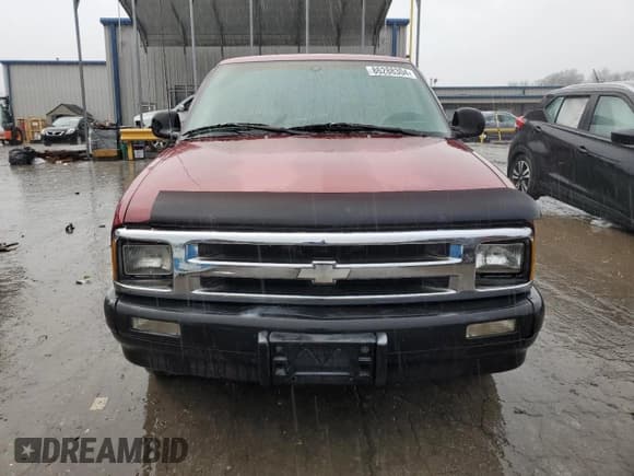 ✅ 1997 Chevrolet S-10 LS • VIN: 1GCCS19X8VK107936 • Лот: 86288304. Опубликован ранее на Copart с пробегом 369 523 миль. Бесплатный доступ к архиву аукционных продаж из США и подробный отчёт об истории автомобиля на DreamBid. Изображение 5.