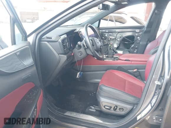 ✅ 2022 Lexus NX 350h Luxury • VIN: JTJHKCEZ8N2004991 • Lot: 43019001. Wystawiony na IAAI z przebiegiem 34 328 mil. Bezpłatny archiwum sprzedaży aukcyjnych z USA i szczegółowy raport historii pojazdu na DreamBid. Zdjęcie 5.