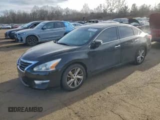 ✅ 2015 Nissan Altima 2.5 • VIN: 1N4AL3AP2FN874070 • Lot: 96225045. Listed on Copart with 137,737 mi. Free auction sales archive from the USA and detailed vehicle history report at DreamBid. Image 1.