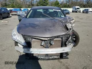 ✅ 2013 Hyundai Azera • VIN: KMHFG4JG2DA220759 • Лот: 70638935. Опубликован ранее на Copart с пробегом 105 888 миль. Бесплатный доступ к архиву аукционных продаж из США и подробный отчёт об истории автомобиля на DreamBid. Изображение 5.