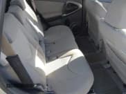 ✅ 2007 Toyota RAV4 Limited • VIN: JTMBK31V875026812 • Lot: 43611103. Wystawiony na IAAI z przebiegiem 193 202 mil. Bezpłatny archiwum sprzedaży aukcyjnych z USA i szczegółowy raport historii pojazdu na DreamBid. Zdjęcie 8.