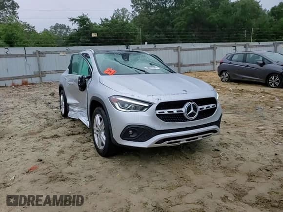 ✅ 2022 Mercedes-Benz GLA 250 • VIN: W1N4N4HB9NJ320475 • Lot: 69216505. Listed on Copart with 11,979 mi. Free auction sales archive from the USA and detailed vehicle history report at DreamBid. Image 14.