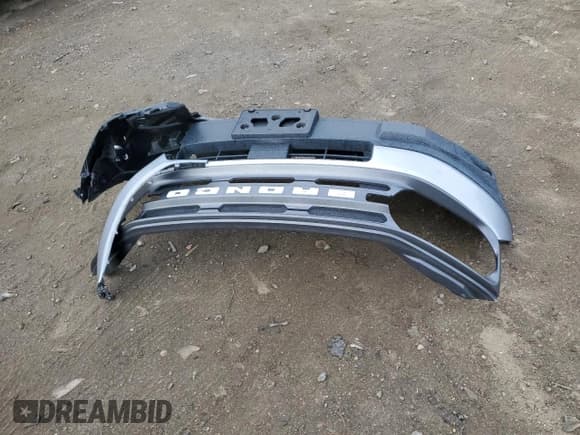 ✅ 2021 Ford Bronco Sport Big Bend • VIN: 3FMCR9B65MRA12025 • Lot: 90226945. Wystawiony na Copart z przebiegiem 91 398 mil. Bezpłatny archiwum sprzedaży aukcyjnych z USA i szczegółowy raport historii pojazdu na DreamBid. Zdjęcie 13.