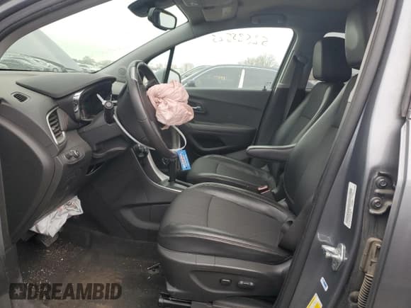 ✅ 2019 Chevrolet Trax LT • VIN: KL7CJLSB5KB919166 • Lot: 52535525. Wystawiony na Copart z przebiegiem 19 764 mil. Bezpłatny archiwum sprzedaży aukcyjnych z USA i szczegółowy raport historii pojazdu na DreamBid. Zdjęcie 7.