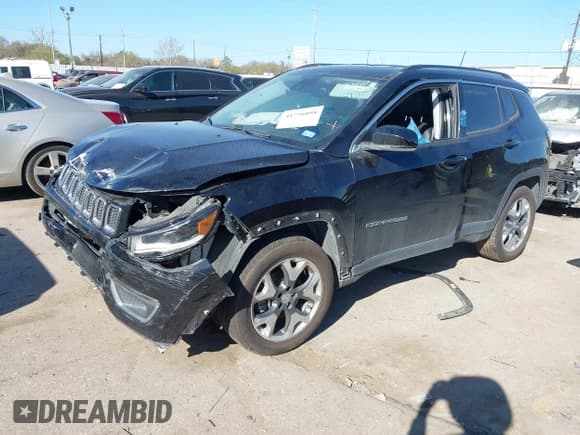✅ 2018 Jeep Compass Limited • VIN: 3C4NJDCB4JT340991 • Lot: 41776098. Wystawiony na IAAI z przebiegiem Nie podano. Bezpłatny archiwum sprzedaży aukcyjnych z USA i szczegółowy raport historii pojazdu na DreamBid. Zdjęcie 18.