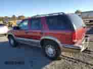 1999 Chevrolet Blazer LS z VIN 1GNDT13WXX2119758, wystawiony jako Copart lot #76240964 z przebiegiem 162 369 mil mil oraz Szkoda całkowita • Salvage title. Historia ofert i sprzedaży dostępna na DreamBid. Obrazek 2.
