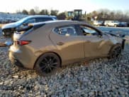 ✅ 2024 Mazda 3 Carbon Edition • VIN: JM1BPBYY4R1704400 • Lot: 88689475. Wystawiony na Copart z przebiegiem Nie podano. Bezpłatny archiwum sprzedaży aukcyjnych z USA i szczegółowy raport historii pojazdu na DreamBid. Zdjęcie 3.