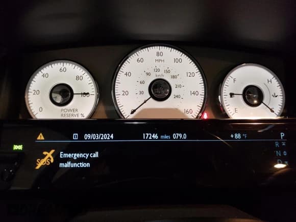 ✅ 2019 Rolls-Royce Ghost • VIN: SCA664S54KUX54725 • Lot: 62910454. Wystawiony na Copart z przebiegiem 17 246 mil. Bezpłatny archiwum sprzedaży aukcyjnych z USA i szczegółowy raport historii pojazdu na DreamBid. Zdjęcie 9.