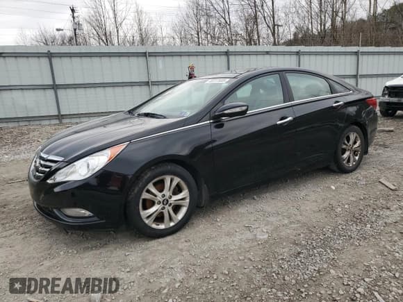 ✅ 2013 Hyundai Sonata Limited • VIN: 5NPEC4AC8DH580071 • Лот: 48237685. Опубликован ранее на Copart с пробегом 159 398 миль. Бесплатный доступ к архиву аукционных продаж из США и подробный отчёт об истории автомобиля на DreamBid. Изображение 1.