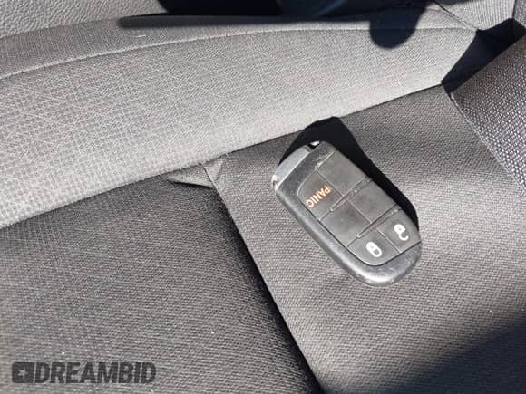 2018 Jeep Grand Cherokee Altitude с VIN 1C4RJFAG2JC479833, выставлен на аукционе IAAI как лот 43212194 с пробегом 65 138 миль миль и . История ставок и продаж доступна на DreamBid. Изображение 11.