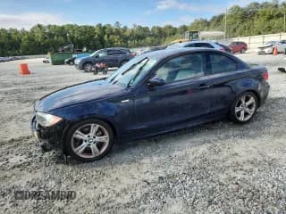 ✅ 2008 BMW 1 Series 128i • VIN: WBAUP73528VF09017 • Лот: 70872165. Опубликован ранее на Copart с пробегом 135 964 миль. Бесплатный доступ к архиву аукционных продаж из США и подробный отчёт об истории автомобиля на DreamBid. Изображение 1.