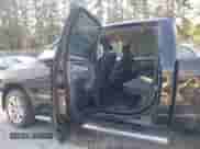 2020 Ram 1500 Big Horn z VIN 1C6SRFFT8LN201310, wystawiony jako IAAI lot #43125240 z przebiegiem 83 796 mil mil oraz . Historia ofert i sprzedaży dostępna na DreamBid. Obrazek 8.