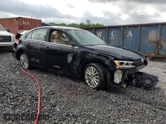 ✅ 2011 Volkswagen Jetta SEL • VIN: 3VWLZ7AJ8BM305326 • Lot: 55163235. Listed on Copart with 78,921 mi. Free auction sales archive from the USA and detailed vehicle history report at DreamBid. Image 4.