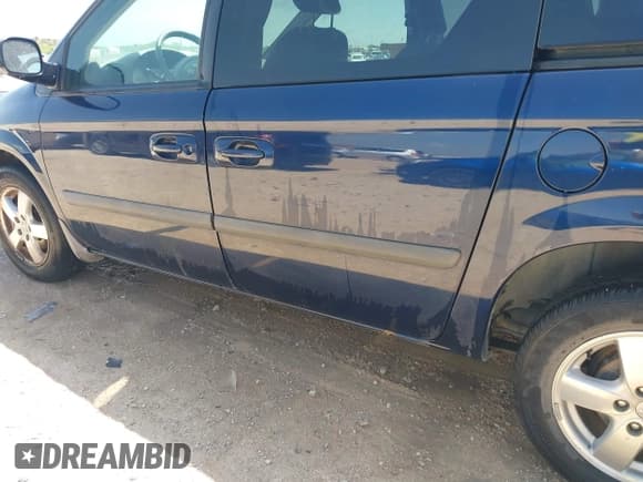 ✅ 2006 Dodge Caravan SXT • VIN: 1D4GP45R36B738254 • Lot: 42240166. Wystawiony na IAAI z przebiegiem 196 521 mil. Bezpłatny archiwum sprzedaży aukcyjnych z USA i szczegółowy raport historii pojazdu na DreamBid. Zdjęcie 12.