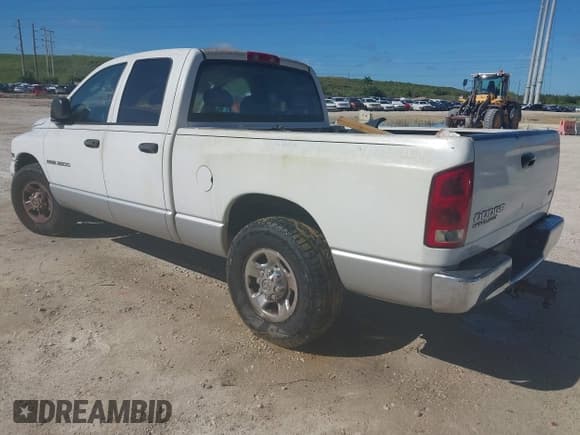 ✅ 2004 Dodge 2500 ST • VIN: 3D7KA28DX4G173895 • Lot: 43167109. Wystawiony na IAAI z przebiegiem 313 303 mil. Bezpłatny archiwum sprzedaży aukcyjnych z USA i szczegółowy raport historii pojazdu na DreamBid. Zdjęcie 3.