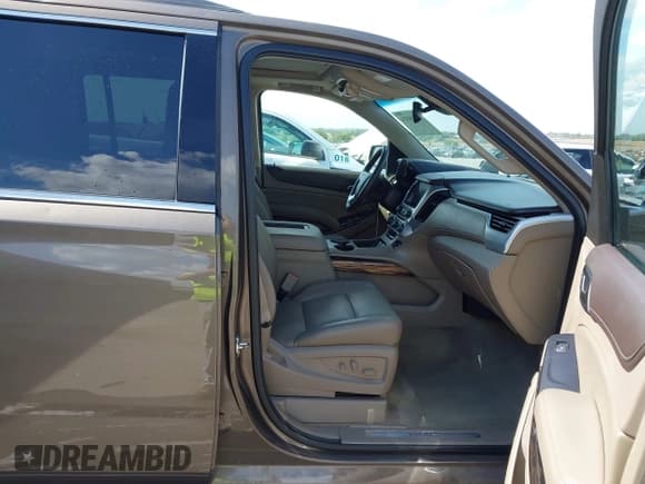 ✅ 2016 GMC Yukon XL SLT • VIN: 1GKS2GKC8GR360629 • Лот: 43318324. Опубликован ранее на IAAI с пробегом 85 267 миль. Бесплатный доступ к архиву аукционных продаж из США и подробный отчёт об истории автомобиля на DreamBid. Изображение 5.