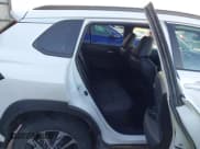 ✅ 2023 Toyota Corolla Cross XLE • VIN: 7MUDAABG8PV059602 • Лот: 43609232. Опубликован ранее на IAAI с пробегом 41 945 миль. Бесплатный доступ к архиву аукционных продаж из США и подробный отчёт об истории автомобиля на DreamBid. Изображение 8.