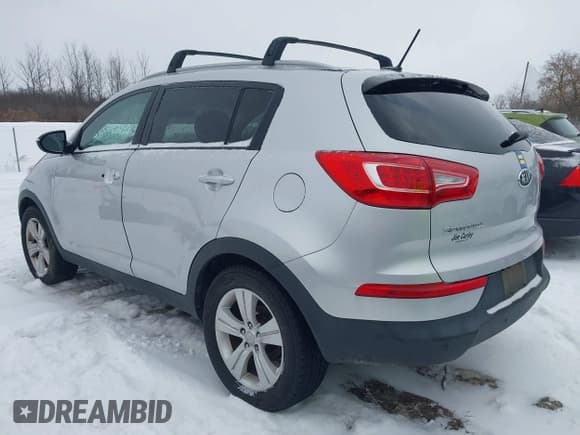 ✅ 2012 Kia Sportage LX • VIN: KNDPB3A23C7323299 • Lot: 43887981. Listed on IAAI with 527,900 mi. Free auction sales archive from the USA and detailed vehicle history report at DreamBid. Image 3.