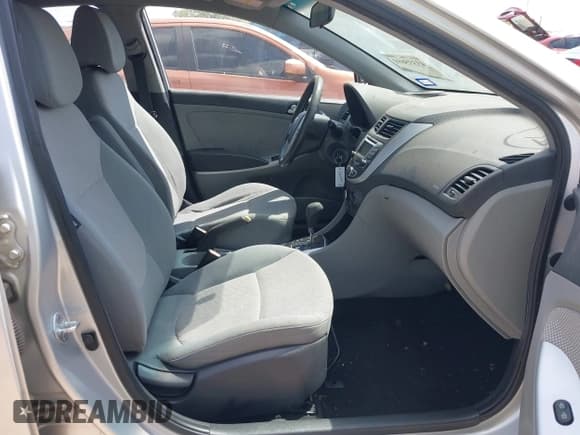 ✅ 2013 Hyundai Accent GLS • VIN: KMHCT4AE0DU413553 • Лот: 43335691. Опубликован ранее на IAAI с пробегом 126 844 миль. Бесплатный доступ к архиву аукционных продаж из США и подробный отчёт об истории автомобиля на DreamBid. Изображение 5.