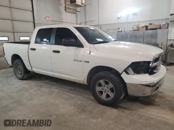 ✅ 2009 Dodge 1500 Laramie • VIN: 1D3HV13T99S704481 • Lot: 85502204. Wystawiony na Copart z przebiegiem 199 405 mil. Bezpłatny archiwum sprzedaży aukcyjnych z USA i szczegółowy raport historii pojazdu na DreamBid. Zdjęcie 4.