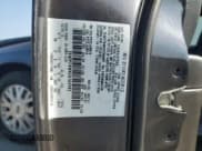 ✅ 2005 Ford Crown Victoria LX • VIN: 2FAFP74W45X165982 • Лот: 70511355. Опубликован ранее на Copart с пробегом 97 744 миль. Бесплатный доступ к архиву аукционных продаж из США и подробный отчёт об истории автомобиля на DreamBid. Изображение 13.