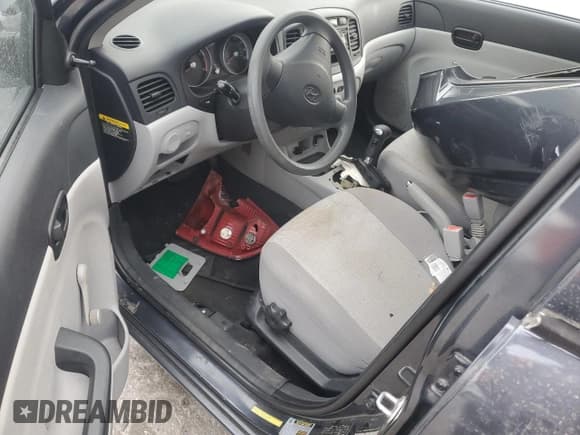 ✅ 2009 Hyundai Accent Auto GLS • VIN: KMHCM46C39U339587 • Лот: 47561145. Опубликован ранее на Copart с пробегом 68 774 миль. Бесплатный доступ к архиву аукционных продаж из США и подробный отчёт об истории автомобиля на DreamBid. Изображение 8.