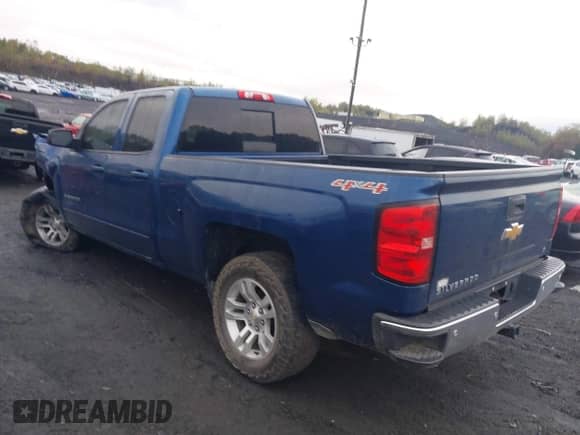 2015 Chevrolet Silverado 1500 LT z VIN 1GCVKREH1FZ397029, wystawiony jako IAAI lot #43417979 z przebiegiem 106 888 mil mil oraz . Historia ofert i sprzedaży dostępna na DreamBid. Obrazek 3.