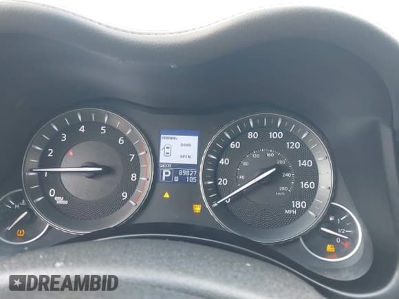 ✅ 2011 Infiniti M • VIN: JN1AY1AR7BM570401 • Lot: 41400846. Listed on IAAI with 89,827 mi. Free auction sales archive from the USA and detailed vehicle history report at DreamBid. Image 7.