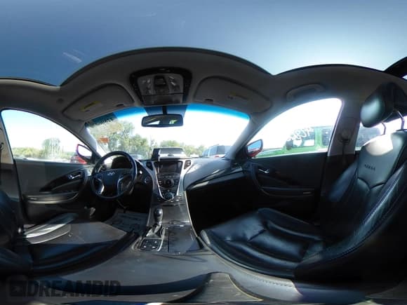 ✅ 2013 Hyundai Azera • VIN: KMHFH4JG1DA230051 • Lot: 42806070. Listed on IAAI with 149,186 mi. Free auction sales archive from the USA and detailed vehicle history report at DreamBid. Image 18.