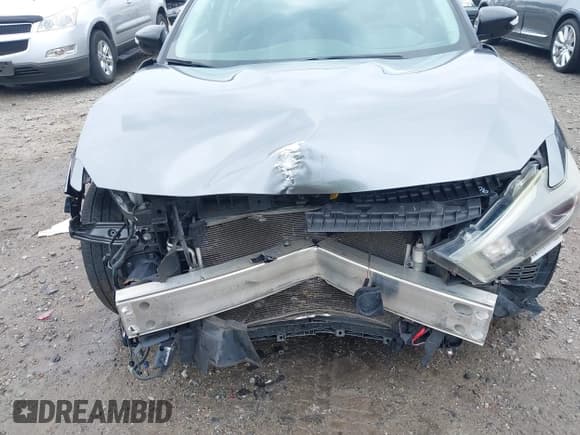 ✅ 2016 Nissan Maxima SR • VIN: 1N4AA6APXGC379409 • Лот: 42707545. Опубликован ранее на IAAI с пробегом 121 953 миль. Бесплатный доступ к архиву аукционных продаж из США и подробный отчёт об истории автомобиля на DreamBid. Изображение 6.