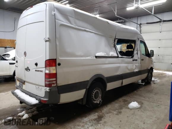 ✅ 2011 Freightliner Sprinter • VIN: WDRPE8CCXB5547450 • Lot: 43731135. Listed on Copart with 212,275 mi. Free auction sales archive from the USA and detailed vehicle history report at DreamBid. Image 3.