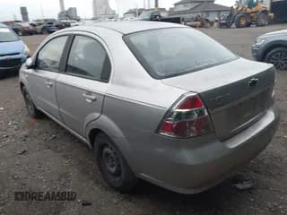 ✅ 2008 Chevrolet Aveo LS • VIN: KL1TD56648B122636 • Lot: 42847105. Wystawiony na IAAI z przebiegiem 240 183 mil. Bezpłatny archiwum sprzedaży aukcyjnych z USA i szczegółowy raport historii pojazdu na DreamBid. Zdjęcie 3.