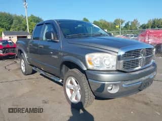 2008 Dodge 1500 SLT z VIN 1D7HU182X8S503415, wystawiony jako IAAI lot #43220628 z przebiegiem 134 805 mil mil oraz . Historia ofert i sprzedaży dostępna na DreamBid. Obrazek 1.
