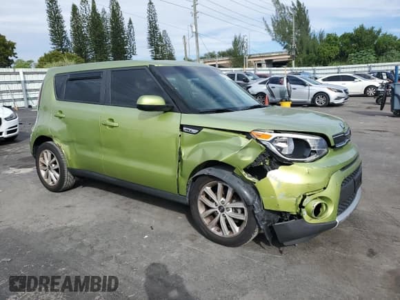 ✅ 2017 Kia Soul + • VIN: KNDJP3A5XH7884107 • Lot: 91201445. Listed on Copart with 104,811 mi. Free auction sales archive from the USA and detailed vehicle history report at DreamBid. Image 4.