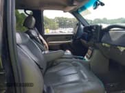 ✅ 2000 Chevrolet Suburban LS • VIN: 3GNFK16T7YG126026 • Лот: 42735081. Опубликован ранее на IAAI с пробегом 182 455 миль. Бесплатный доступ к архиву аукционных продаж из США и подробный отчёт об истории автомобиля на DreamBid. Изображение 5.