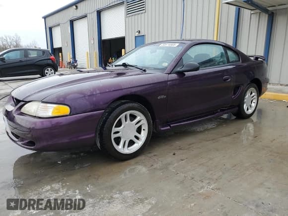 ✅ 1996 Ford Mustang GT • VIN: 1FALP42X8TF196321 • Lot: 50874885. Wystawiony na Copart z przebiegiem 86 945 mil. Bezpłatny archiwum sprzedaży aukcyjnych z USA i szczegółowy raport historii pojazdu na DreamBid. Zdjęcie 1.